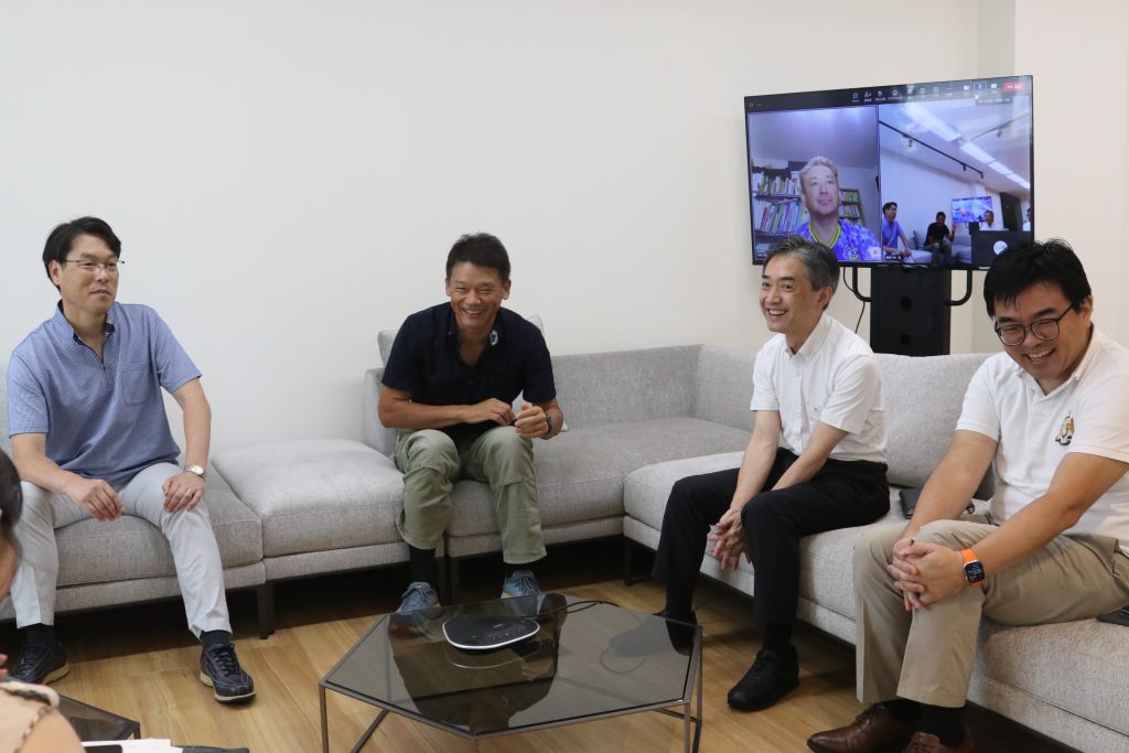 デジタルサービス局長及びガブテック幹部の写真